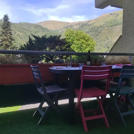 Du Stade Apartmán *