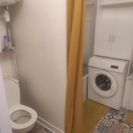Du Stade Apartmán *